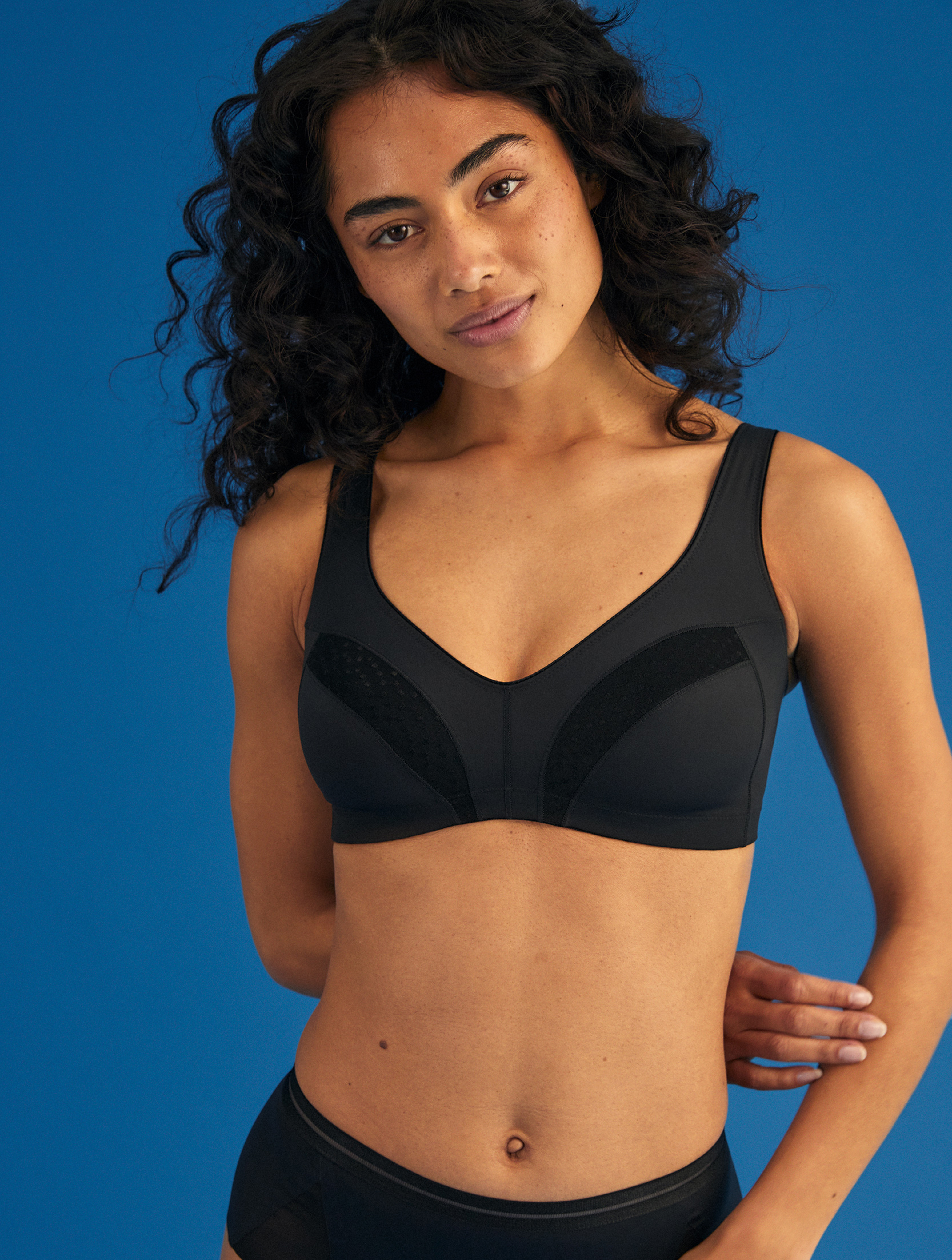 Žena v kvalitním spodním prádle Naturana